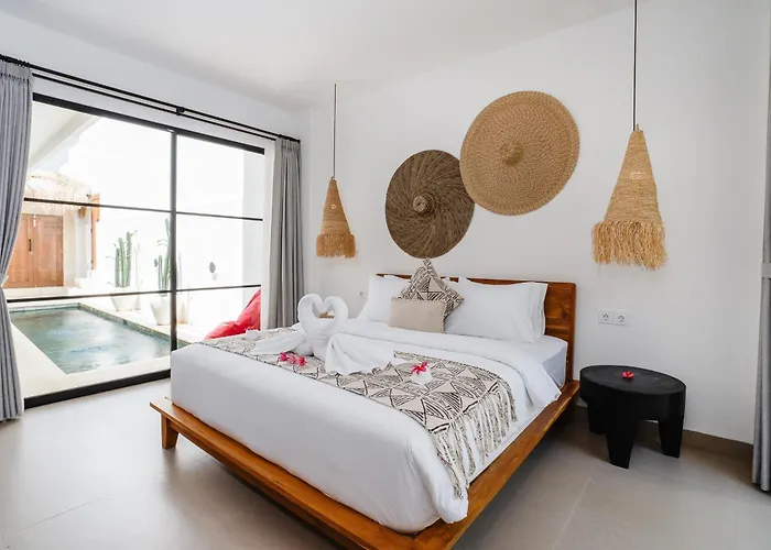 Valentina - Luxury 2br With Pool And Rooftop In Quiet Area Of ヴィラ