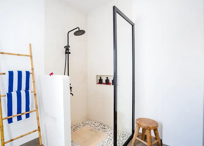 Valentina - Luxury 2br With Pool And Rooftop In Quiet Area Of * チャングー
