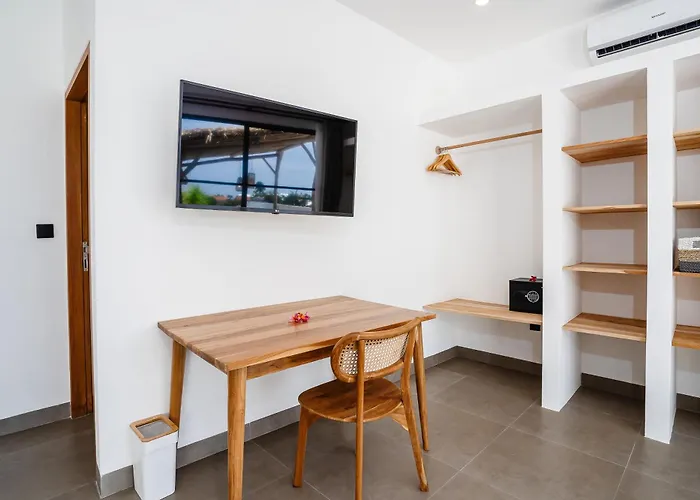Valentina - Luxury 2br With Pool And Rooftop In Quiet Area Of