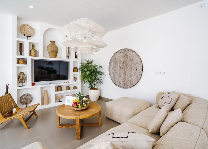 Valentina - Luxury 2br With Pool And Rooftop In Quiet Area Of * チャングー