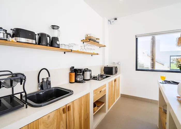 Valentina - Luxury 2br With Pool And Rooftop In Quiet Area Of