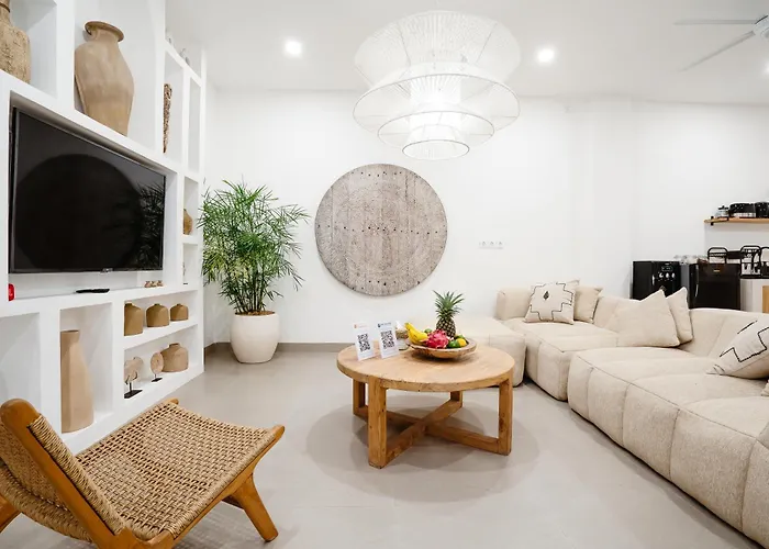 Valentina - Luxury 2br With Pool And Rooftop In Quiet Area Of ヴィラ